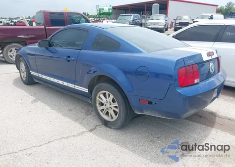 2008 Ford Mustang V6 Deluxe/V6 Premium from USA, damaged, VIN 1ZVHT80N985117883